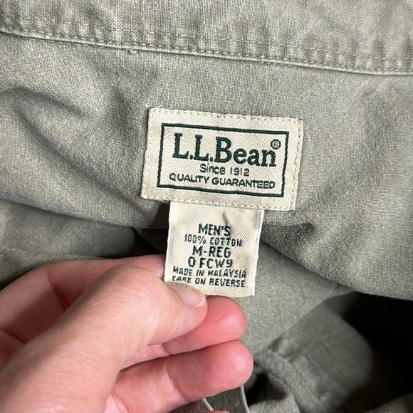 Vintage L.L. Bean OFCW9 Green Short Sleeve Button Up Shirt Medium - Picture 7 of 8
